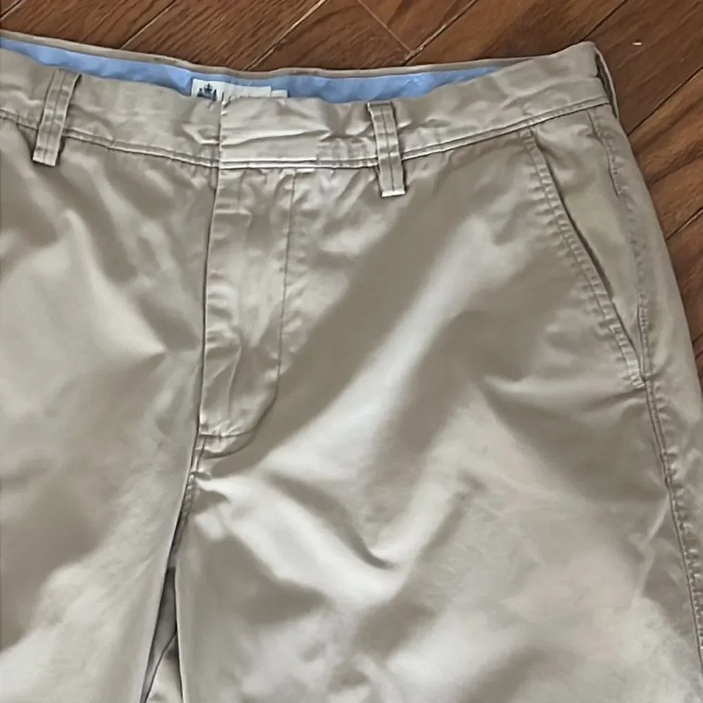 J. Crew Men’s 33 khaki tan flat front preppy shorts